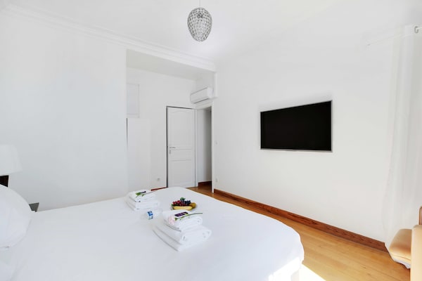 Foto van Luxe appartement - 2BR/6P - Canal Saint-Martin - Vakantiehuis in Paris - 