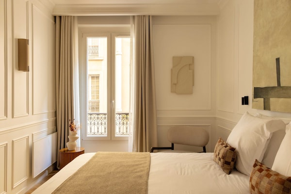 Foto van Luxe appartement / Airconditioning - 4 slaapkamers / 8 plaatsen - Bastille - Untagged