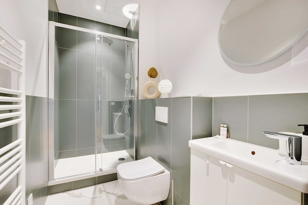 Foto van Luxe appartement - 2BR/6P - Javel/Tour Eiffel - Vakantiehuis in Paris - 