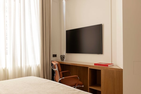 Foto van Luxe Apt geklimatiseerd - 6P/3BDR - Arc de Triomphe - Untagged