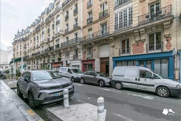 Foto van Duplex appartement met 2 slaapkamers en 6 plaatsen vlakbij de Moulin Rouge. - Untagged