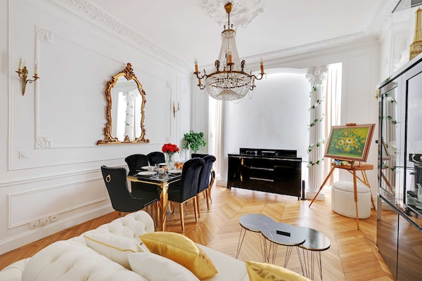Foto van Luxe appartement met 2 slaapkamers en 6 badkamers - Arc de Triomphe - Untagged