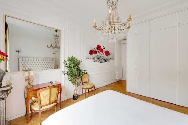 Foto van Luxe appartement met 2 slaapkamers en 6 badkamers - Arc de Triomphe - Untagged