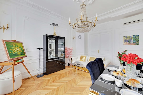 Foto van Luxe appartement met 2 slaapkamers en 6 badkamers - Arc de Triomphe - Untagged