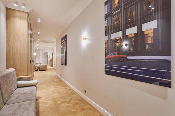 Foto van Luxe appartement met airconditioning Arc de Triomphe - Untagged