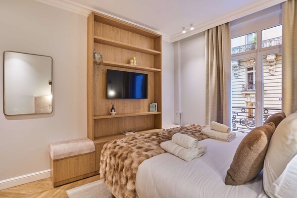 Foto van Luxe appartement met airconditioning Arc de Triomphe - Untagged