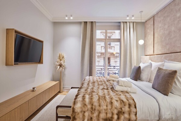 Foto van Luxe appartement met airconditioning Arc de Triomphe - Untagged