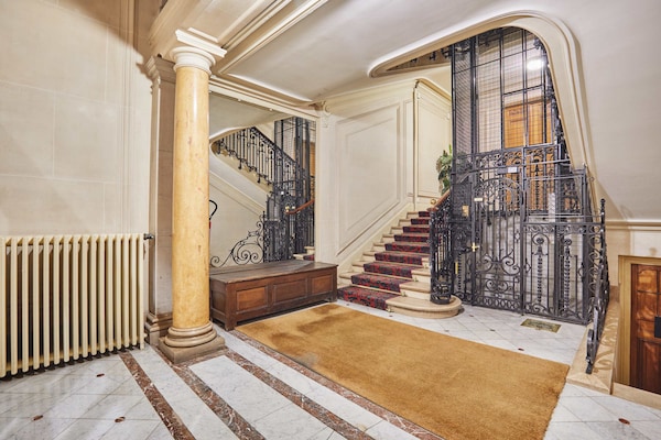 Foto van Luxe appartement met airconditioning Arc de Triomphe - Untagged