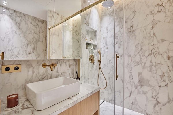 Foto van Luxe appartement met airconditioning Arc de Triomphe - Untagged