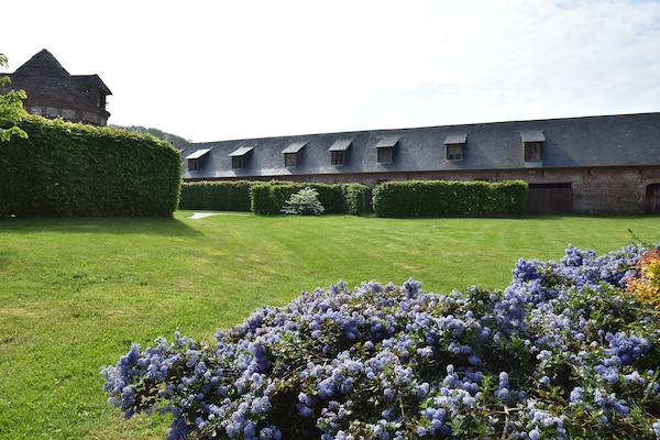 Foto van Cottage in Flainville bij Normandische kust - Vakantiehuis in Le Bourg-Dun - ExteriorSummer