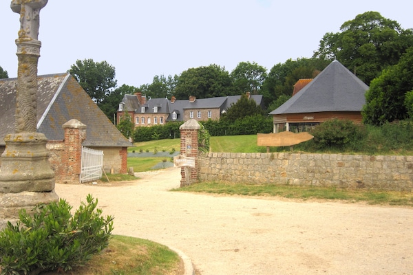 Foto van Cottage in Flainville bij Normandische kust - Vakantiehuis in Le Bourg-Dun - ExteriorSummer