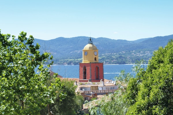 Foto van Authentieke villa met privézwembad in Sainte-Maxime - AreaSummer5KM