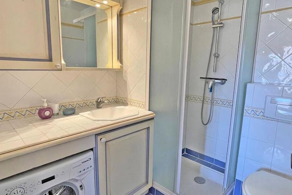 Foto van 3 stukken voor 6 personen - Vakantiehuis in STE MAXIME - BathRoom