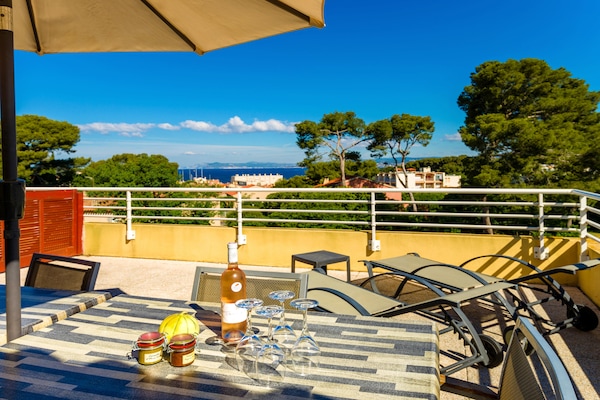Foto van Duplexappartement aan de Var-kust voor 8 - Vakantiehuis in Six-Fours-les-Plages - TerraceBalcony