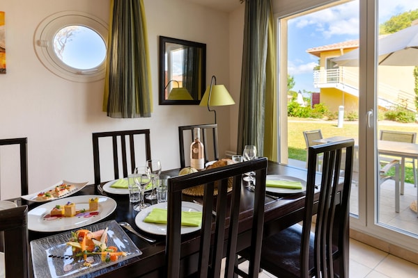 Foto van Duplex appartement vlakbij jachthaven en strand - Vakantiehuis in Six-Fours-les-Plages - DiningRoom
