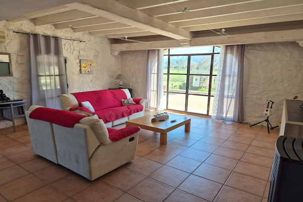 Foto van Villa in Le Luc met Zwembad & Uitzicht - Vakantiehuis in Le Luc - PoolOfHouse