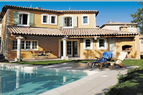 Foto van Dorpsduplex voor 8 personen met spa - Vakantiehuis in Fayence - ExteriorSummer