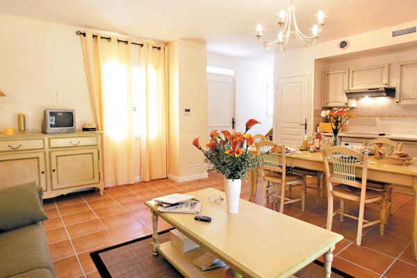 Foto van Dorpsduplex voor 8 personen met spa - Vakantiehuis in Fayence - DiningRoom