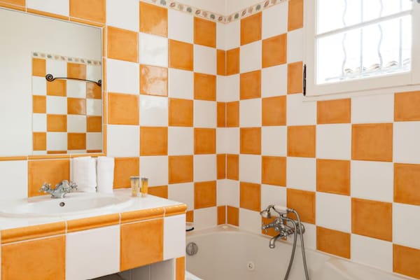 Foto van Dorpsduplex voor 8 personen met spa - Vakantiehuis in Fayence - BathRoom