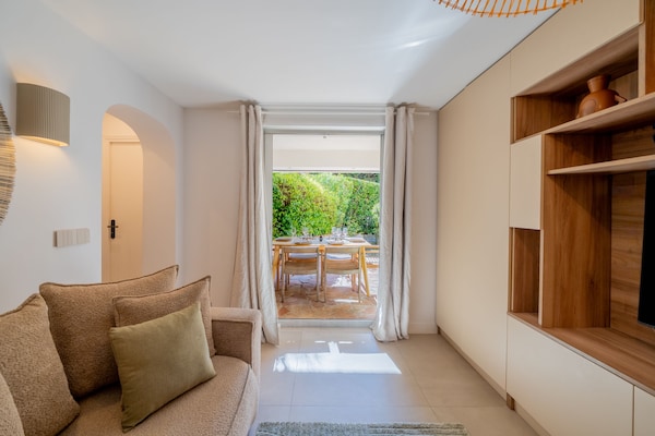 Foto van 2-slaapkamerappartement in een residentie met zwembad - Saint-Tropez - Untagged