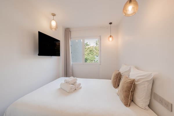 Foto van 2-slaapkamerappartement in een residentie met zwembad - Saint-Tropez - Untagged