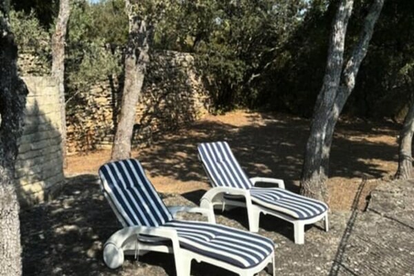 Foto van Boerderij in Gordes met Zwembad & Uitzicht - Vakantiehuis in Gordes - Untagged