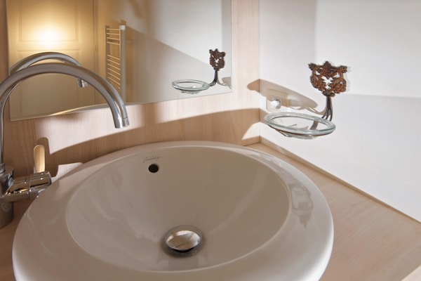Foto van Familievakantiehuisje in de Provence voor 8 - Vakantiehuis in L'Isle-sur-la-Sorgue - BathRoom