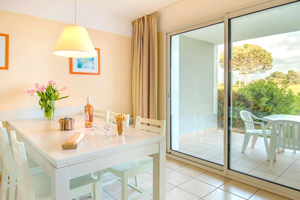 Foto van Een gezinsuitje aan de kust in de Vendée - Vakantiehuis in Les Sables-d'Olonne - DiningRoom