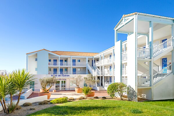 Foto van Een gezinsuitje aan de kust in de Vendée - Vakantiehuis in Les Sables-d'Olonne - ExteriorSummer