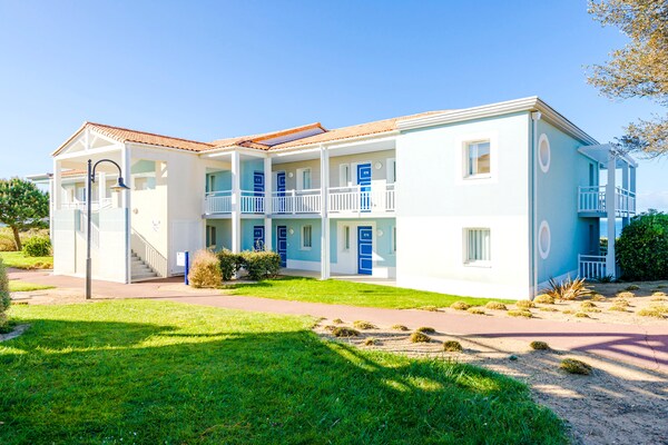 Foto van Een gezinsuitje aan de kust in de Vendée - Vakantiehuis in Les Sables-d'Olonne - ExteriorSummer