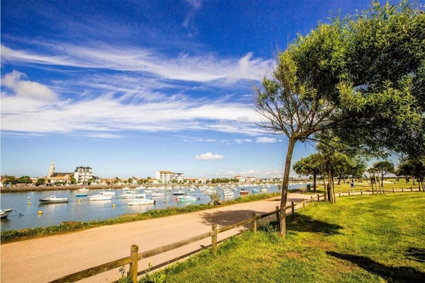 Foto van Villa in Frankrijk met privézwembad en golfzicht - Vakantiehuis in L aiguillon sur vie - AreaSummer20KM