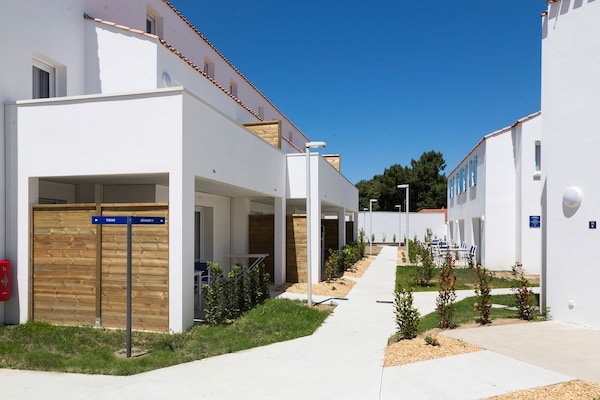 Foto van Gezellig appartement in Bois de la Chaise - Vakantiehuis in Noirmoutier en l'Ile - ExteriorSummer