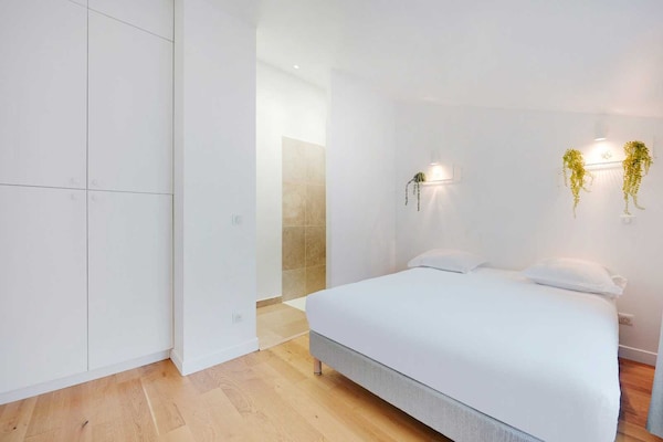 Foto van 3BR 6P Modern huis met AC - Vakantiehuis in Asnières-sur-Seine - 