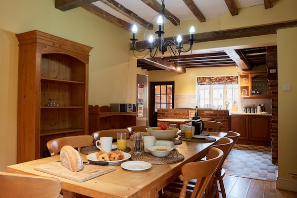 Foto van Cottage in Derbyshire met privétuin - Vakantiehuis in Ashbourne - DiningRoom