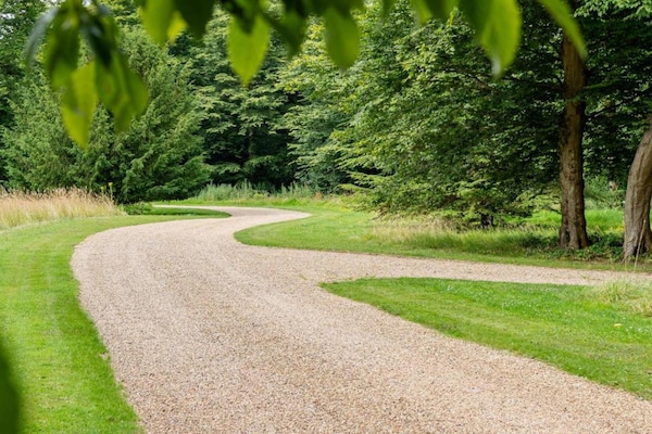 Foto van Safaritent bij Hertford Meer met Bubbelbad - Vakantiehuis in Hertford - AreaSummer20KM