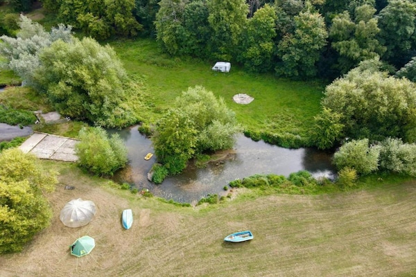 Foto van Safaritent bij Hertford Meer met Bubbelbad - Vakantiehuis in Hertford - AreaSummer20KM