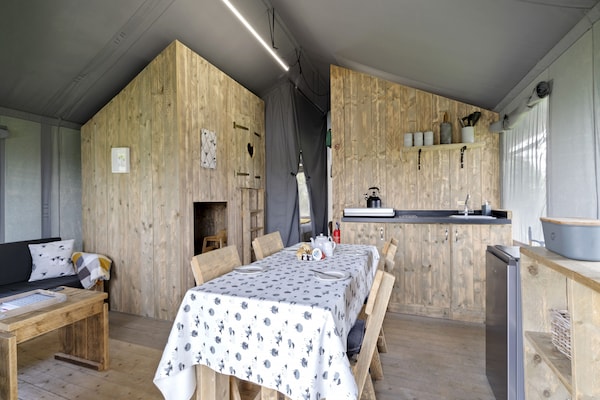 Foto van Safaritent bij Hertford Meer met Bubbelbad - Vakantiehuis in Hertford - Kitchen
