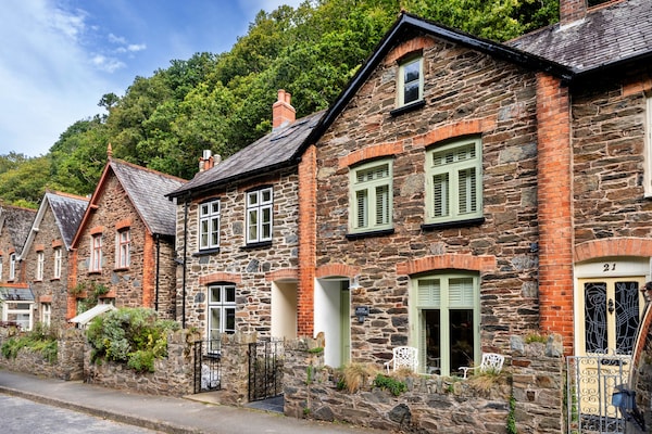 Foto van Exmoor Retreat vlakbij de haven - Vakantiehuis in Lynmouth - ExteriorSummer