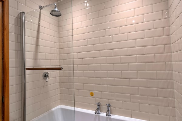 Foto van Exmoor Retreat vlakbij de haven - Vakantiehuis in Lynmouth - BathRoom