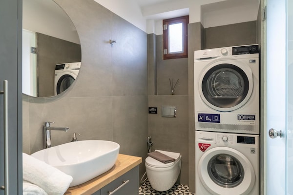 Foto van Villa in Kastellákia met Zwembad & BBQ - Vakantiehuis in Rethymno - BathRoom