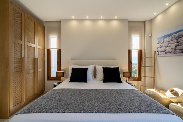 Foto van Dimitra Villa met zwembad - Vakantiehuis in Chromonastiri - BedRoom