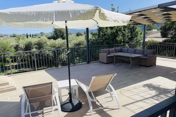 Foto van 3-slaapkamer plattelandshuisje - Vakantiehuis in Danato - TerraceBalcony