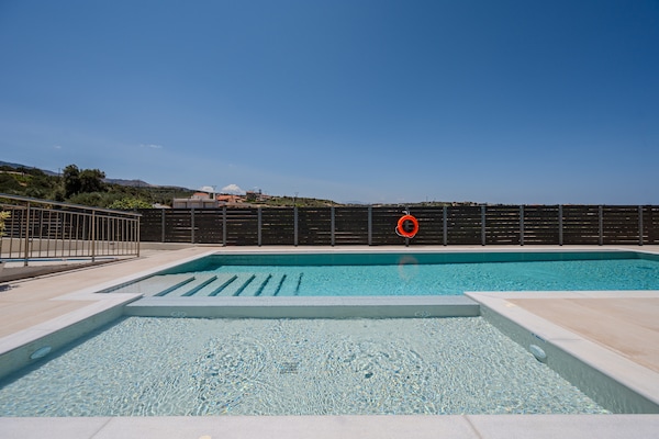 Foto van Luxe villa in de stad Rethymno - Vakantiehuis in Rethymno Town - PoolOfHouse
