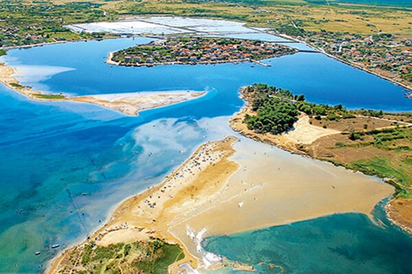 Foto van Villa in Nin met Zeezicht en Strand - Vakantiehuis in Nin - AreaSummer5KM