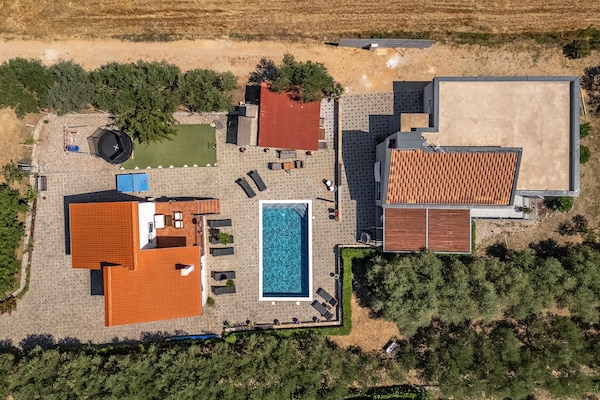 Foto van Villa in Polaca met zwembad bij natuurparken - Vakantiehuis in Polaca - PoolOfHouse