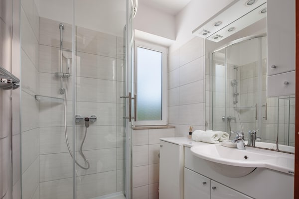 Foto van Villa in Polaca met zwembad bij natuurparken - Vakantiehuis in Polaca - BathRoom