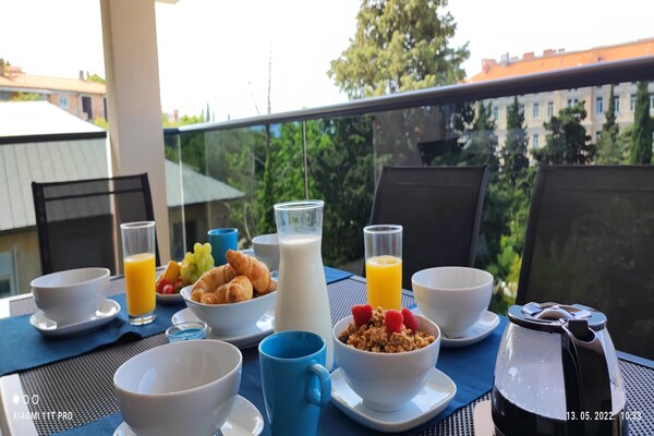 Foto van Appartement in Kroatië bij Adriatische kust - Vakantiehuis in Crikvenica - TerraceBalcony