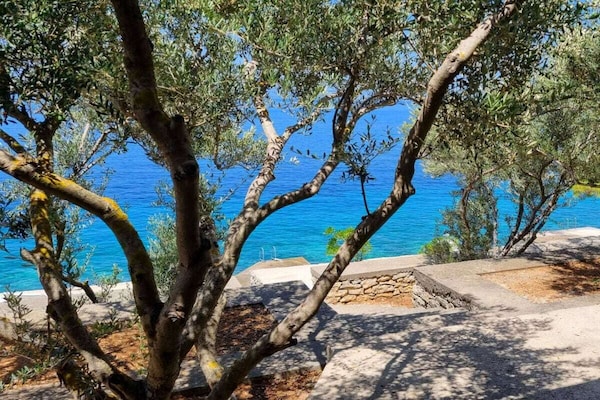 Foto van Droomvilla aan het strand met zwembad - Vakantiehuis in Korcula - Untagged