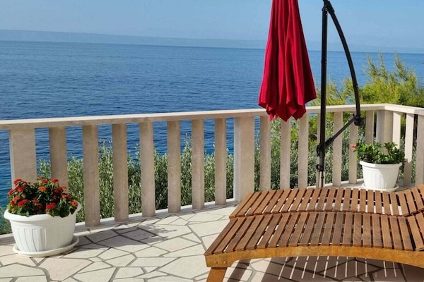 Foto van Droomvilla aan het strand met zwembad - Vakantiehuis in Korcula - Untagged