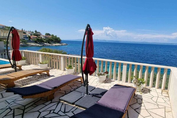 Foto van Droomvilla aan het strand met zwembad - Vakantiehuis in Korcula - Untagged
